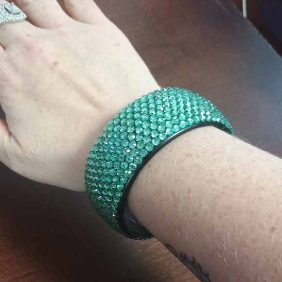 Green Rhinestone Bracelet - Picture 3 of 3